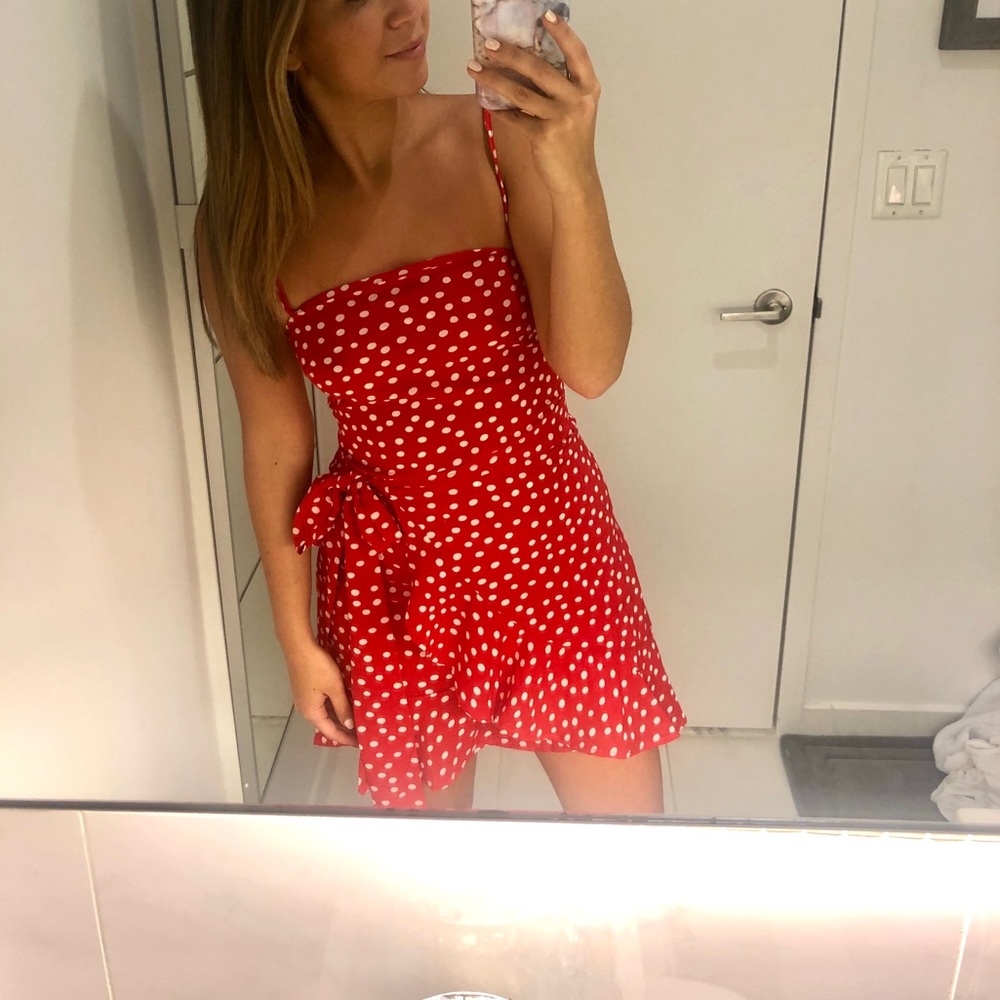 PRINCESS POLLY: WRAP DRESS